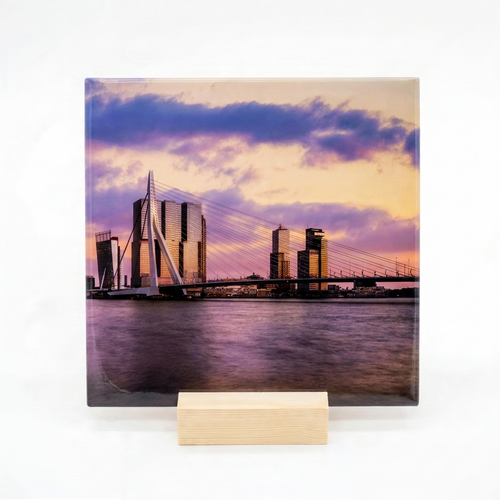 Maasstad in Avondgloed